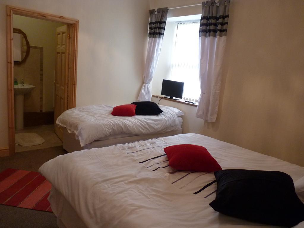 Bed and Breakfast Old Police House Haverfordwest Exteriér fotografie
